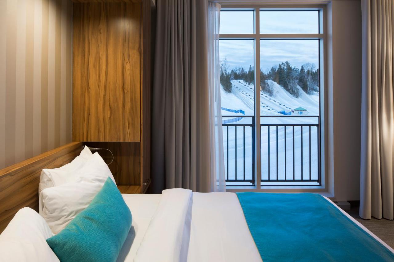 Hotel Valcartier Saint-Gabriel-De-Valcartier Exterior photo